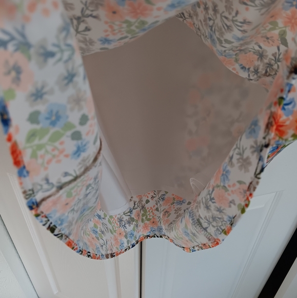 Zac Posen Girls Satin Floral Dress. Size 14. - Picture 6 of 8